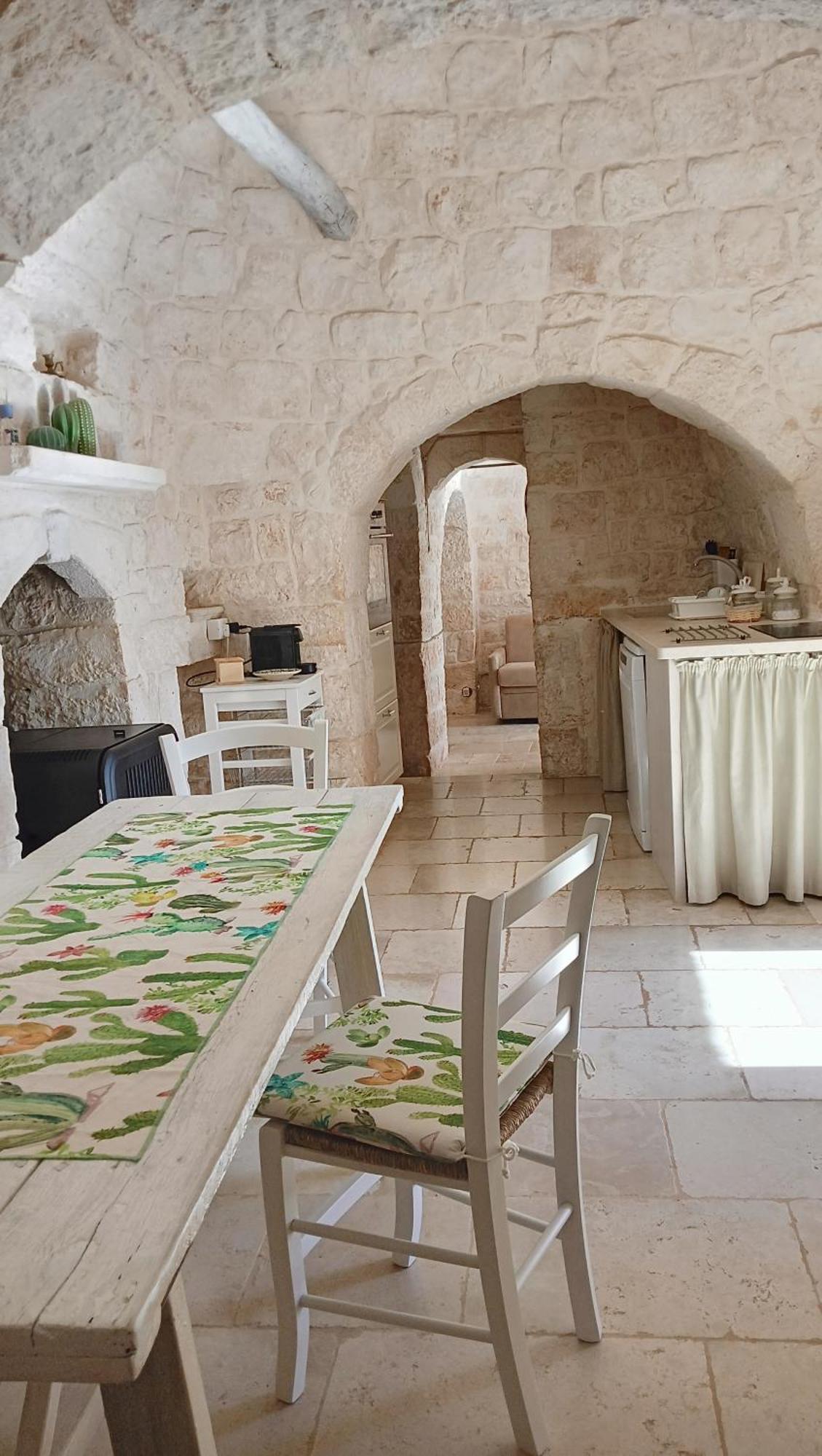 Trullo Bosco Libero Ostuni别墅 外观 照片